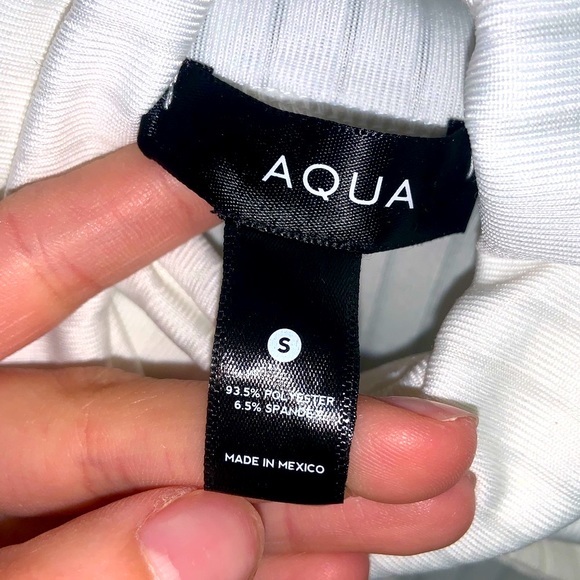 AQUA Keyhole Turtleneck Sweater –– NWT - Picture 9 of 12